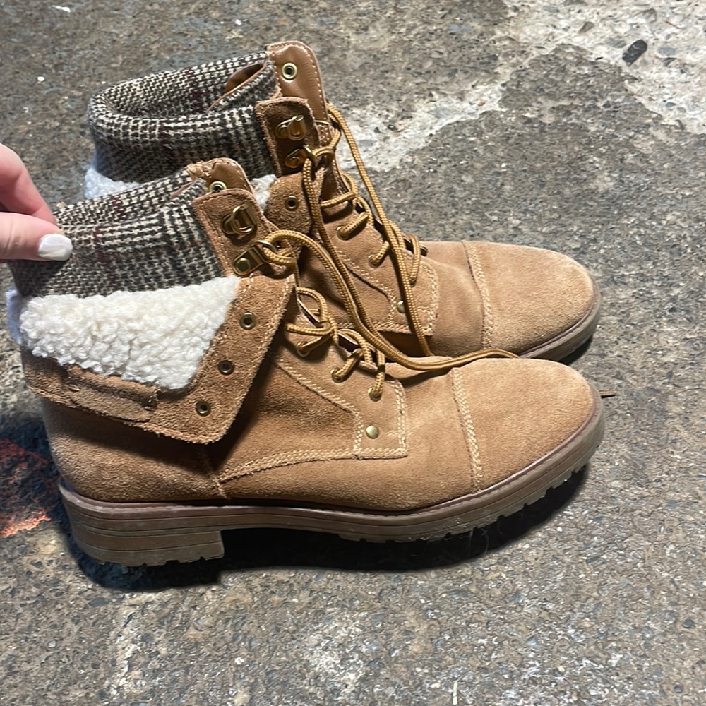 Tommy Hilfiger booties